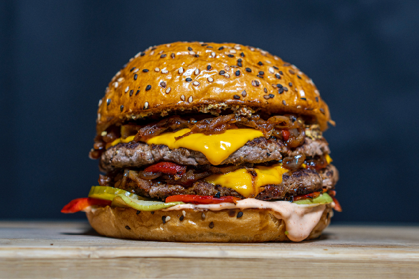 Top 5 Reasons Smash Burgers Are the Future of Fast Casual Dining